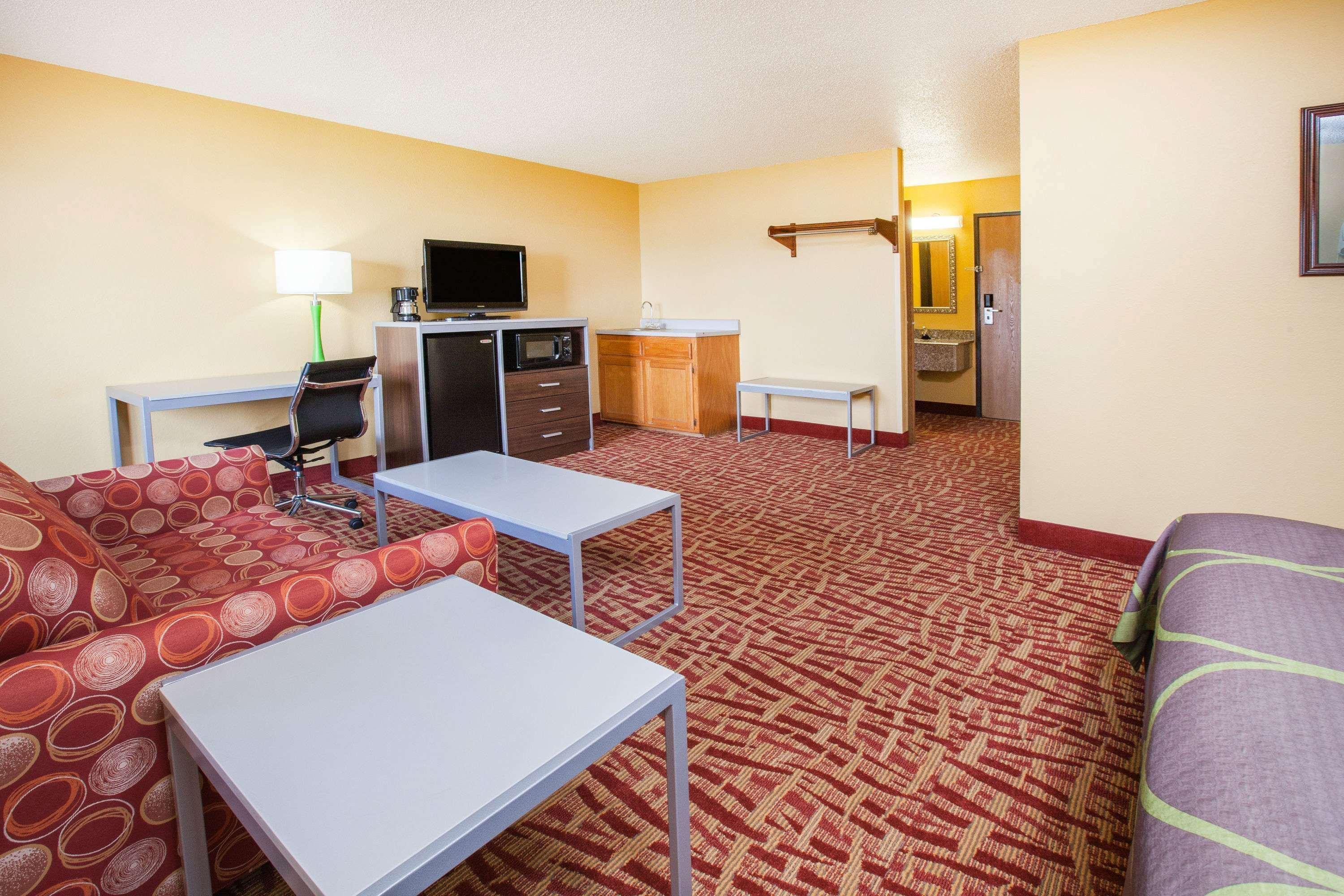 Super 8 By Wyndham Van Buren/Ft. Smith Area Luaran gambar